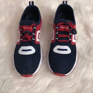 womens water shoes size 12